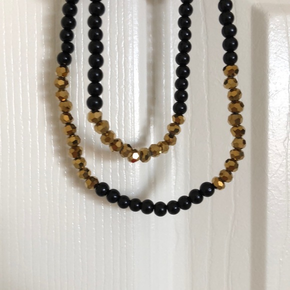 NEW, beautiful long necklace. Black and gold beads - Picture 5 of 8